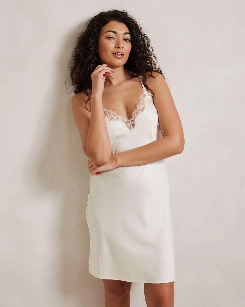 CW61132RPLN03 Chelsea Peers slipdress natuur